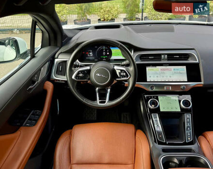 Белый Ягуар I-Pace, объемом двигателя 0 л и пробегом 37 тыс. км за 28900 $, фото 35 на Automoto.ua
