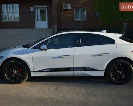 Белый Ягуар I-Pace, объемом двигателя 0 л и пробегом 61 тыс. км за 25000 $, фото 1 на Automoto.ua