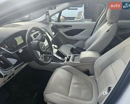 Белый Ягуар I-Pace, объемом двигателя 0 л и пробегом 101 тыс. км за 24700 $, фото 23 на Automoto.ua