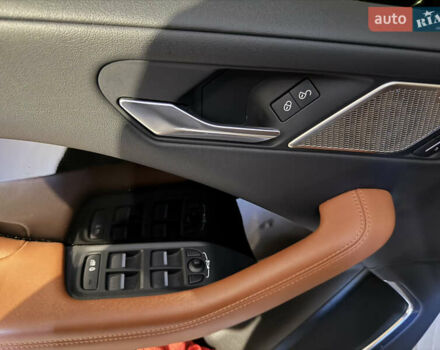 Білий Ягуар I-Pace, об'ємом двигуна 0 л та пробігом 47 тис. км за 35500 $, фото 17 на Automoto.ua