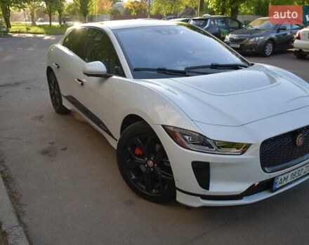 Белый Ягуар I-Pace, объемом двигателя 0 л и пробегом 61 тыс. км за 25000 $, фото 10 на Automoto.ua