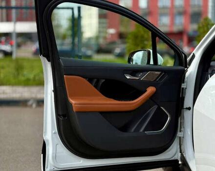 Белый Ягуар I-Pace, объемом двигателя 0 л и пробегом 37 тыс. км за 28900 $, фото 20 на Automoto.ua
