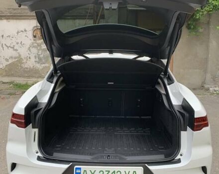 Белый Ягуар I-Pace, объемом двигателя 0 л и пробегом 47 тыс. км за 26800 $, фото 8 на Automoto.ua