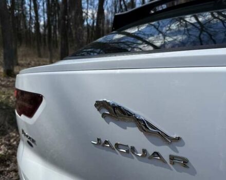 Белый Ягуар I-Pace, объемом двигателя 0 л и пробегом 83 тыс. км за 23200 $, фото 75 на Automoto.ua
