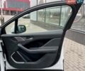 Белый Ягуар I-Pace, объемом двигателя 0 л и пробегом 105 тыс. км за 24999 $, фото 50 на Automoto.ua