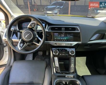 Белый Ягуар I-Pace, объемом двигателя 0 л и пробегом 62 тыс. км за 34500 $, фото 20 на Automoto.ua