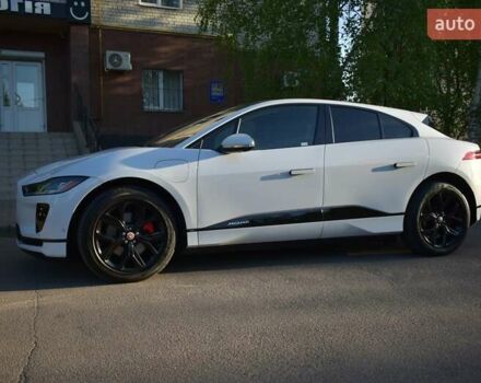 Белый Ягуар I-Pace, объемом двигателя 0 л и пробегом 61 тыс. км за 25000 $, фото 2 на Automoto.ua