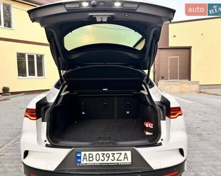 Белый Ягуар I-Pace, объемом двигателя 0 л и пробегом 127 тыс. км за 27699 $, фото 21 на Automoto.ua