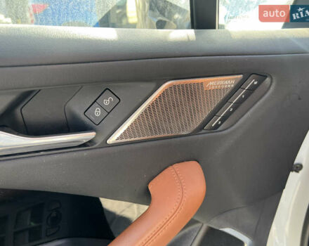 Белый Ягуар I-Pace, объемом двигателя 0 л и пробегом 83 тыс. км за 13900 $, фото 8 на Automoto.ua