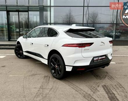 Белый Ягуар I-Pace, объемом двигателя 0 л и пробегом 105 тыс. км за 24999 $, фото 6 на Automoto.ua