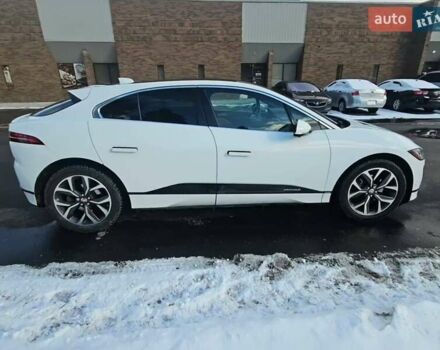Белый Ягуар I-Pace, объемом двигателя 0 л и пробегом 123 тыс. км за 18000 $, фото 3 на Automoto.ua