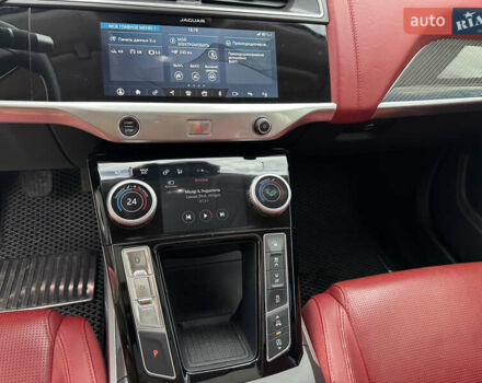 Білий Ягуар I-Pace, об'ємом двигуна 0 л та пробігом 99 тис. км за 26499 $, фото 25 на Automoto.ua