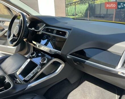 Белый Ягуар I-Pace, объемом двигателя 0 л и пробегом 62 тыс. км за 34500 $, фото 19 на Automoto.ua