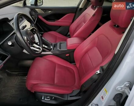 Белый Ягуар I-Pace, объемом двигателя 0 л и пробегом 65 тыс. км за 31800 $, фото 25 на Automoto.ua