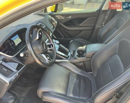 Белый Ягуар I-Pace, объемом двигателя 0 л и пробегом 62 тыс. км за 34500 $, фото 17 на Automoto.ua