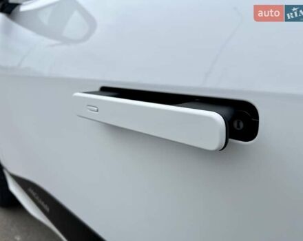 Белый Ягуар I-Pace, объемом двигателя 0 л и пробегом 105 тыс. км за 24999 $, фото 19 на Automoto.ua
