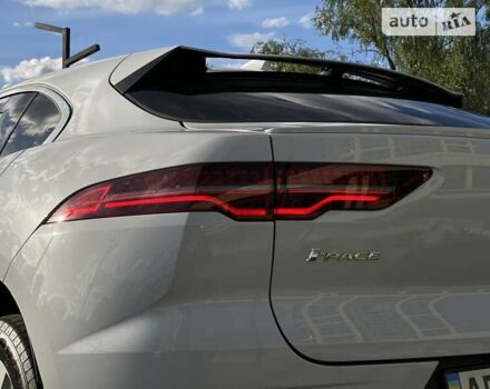 Белый Ягуар I-Pace, объемом двигателя 0 л и пробегом 54 тыс. км за 31999 $, фото 47 на Automoto.ua