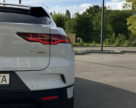 Белый Ягуар I-Pace, объемом двигателя 0 л и пробегом 54 тыс. км за 31999 $, фото 44 на Automoto.ua