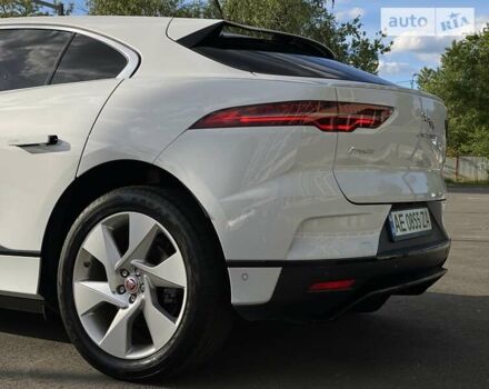 Белый Ягуар I-Pace, объемом двигателя 0 л и пробегом 54 тыс. км за 31999 $, фото 46 на Automoto.ua