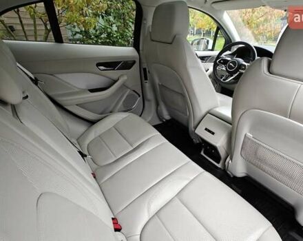 Белый Ягуар I-Pace, объемом двигателя 0 л и пробегом 58 тыс. км за 29700 $, фото 6 на Automoto.ua