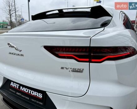 Белый Ягуар I-Pace, объемом двигателя 0 л и пробегом 105 тыс. км за 24999 $, фото 13 на Automoto.ua