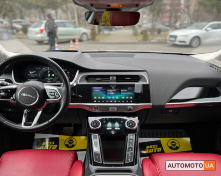Белый Ягуар I-Pace, объемом двигателя 90 л и пробегом 68 тыс. км за 32999 $, фото 19 на Automoto.ua