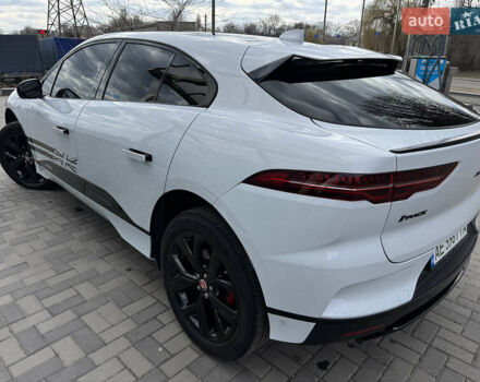 Белый Ягуар I-Pace, объемом двигателя 0 л и пробегом 99 тыс. км за 27999 $, фото 4 на Automoto.ua
