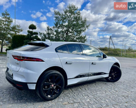 Белый Ягуар I-Pace, объемом двигателя 0 л и пробегом 96 тыс. км за 24700 $, фото 10 на Automoto.ua