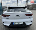 Белый Ягуар I-Pace, объемом двигателя 0 л и пробегом 99 тыс. км за 27999 $, фото 6 на Automoto.ua