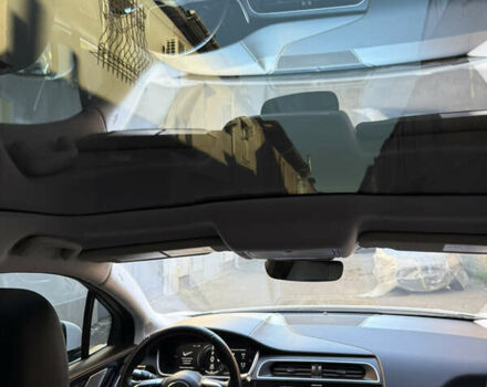 Білий Ягуар I-Pace, об'ємом двигуна 0 л та пробігом 35 тис. км за 29999 $, фото 6 на Automoto.ua