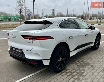 Белый Ягуар I-Pace, объемом двигателя 0 л и пробегом 105 тыс. км за 24999 $, фото 10 на Automoto.ua