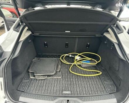 Белый Ягуар I-Pace, объемом двигателя 0 л и пробегом 77 тыс. км за 26900 $, фото 26 на Automoto.ua