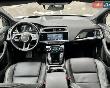 Белый Ягуар I-Pace, объемом двигателя 0 л и пробегом 105 тыс. км за 24999 $, фото 32 на Automoto.ua
