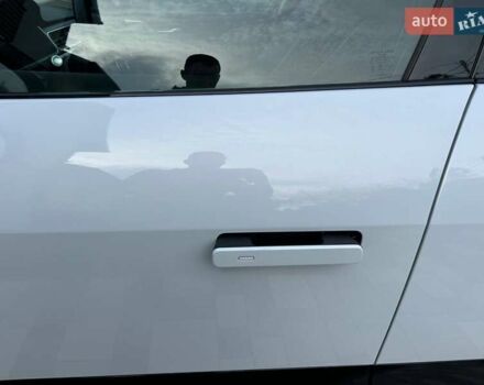 Белый Ягуар I-Pace, объемом двигателя 0 л и пробегом 101 тыс. км за 24700 $, фото 25 на Automoto.ua