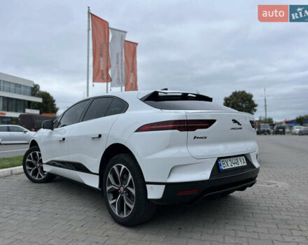 Белый Ягуар I-Pace, объемом двигателя 0 л и пробегом 57 тыс. км за 27500 $, фото 3 на Automoto.ua