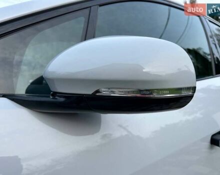 Белый Ягуар I-Pace, объемом двигателя 0 л и пробегом 101 тыс. км за 24700 $, фото 21 на Automoto.ua