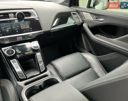 Білий Ягуар I-Pace, об'ємом двигуна 0 л та пробігом 55 тис. км за 28000 $, фото 33 на Automoto.ua