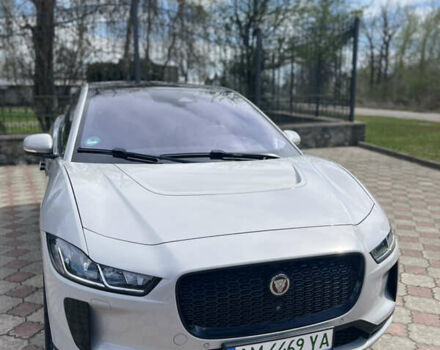 Белый Ягуар I-Pace, объемом двигателя 0 л и пробегом 100 тыс. км за 29500 $, фото 1 на Automoto.ua