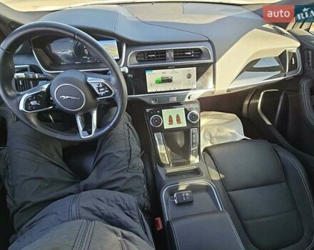 Белый Ягуар I-Pace, объемом двигателя 0 л и пробегом 32 тыс. км за 10000 $, фото 5 на Automoto.ua