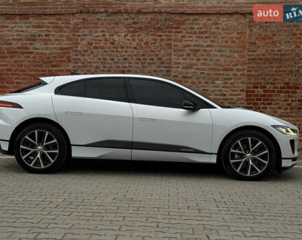 Белый Ягуар I-Pace, объемом двигателя 0 л и пробегом 44 тыс. км за 31999 $, фото 5 на Automoto.ua