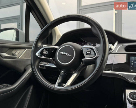 Белый Ягуар I-Pace, объемом двигателя 0 л и пробегом 75 тыс. км за 28700 $, фото 39 на Automoto.ua