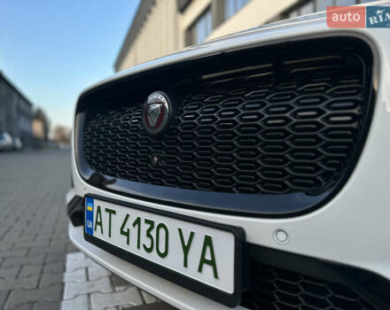 Белый Ягуар I-Pace, объемом двигателя 0 л и пробегом 41 тыс. км за 31100 $, фото 7 на Automoto.ua