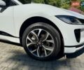 Белый Ягуар I-Pace, объемом двигателя 0 л и пробегом 61 тыс. км за 27400 $, фото 9 на Automoto.ua