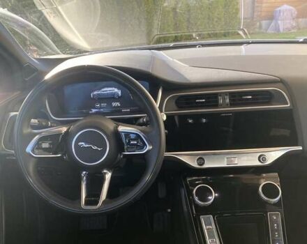 Белый Ягуар I-Pace, объемом двигателя 0 л и пробегом 102 тыс. км за 24100 $, фото 11 на Automoto.ua