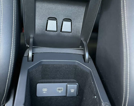 Белый Ягуар I-Pace, объемом двигателя 0 л и пробегом 100 тыс. км за 29500 $, фото 45 на Automoto.ua