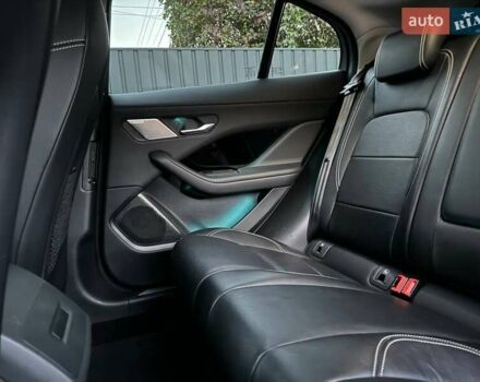 Белый Ягуар I-Pace, объемом двигателя 0 л и пробегом 101 тыс. км за 24700 $, фото 65 на Automoto.ua