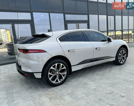 Белый Ягуар I-Pace, объемом двигателя 0 л и пробегом 75 тыс. км за 28700 $, фото 8 на Automoto.ua