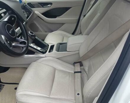 Белый Ягуар I-Pace, объемом двигателя 0 л и пробегом 118 тыс. км за 25800 $, фото 12 на Automoto.ua