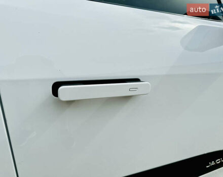 Білий Ягуар I-Pace, об'ємом двигуна 0 л та пробігом 42 тис. км за 31300 $, фото 30 на Automoto.ua
