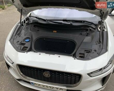 Белый Ягуар I-Pace, объемом двигателя 0 л и пробегом 47 тыс. км за 27800 $, фото 7 на Automoto.ua
